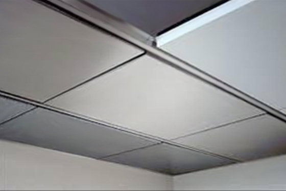 Chine Tuiles de plafond modernes déformées pas faciles, anti tuiles de plafond embouties en métal statiques fournisseur