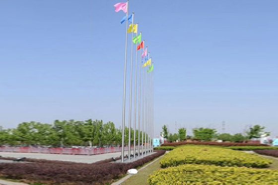 Chine Grand spectaculaire mât de drapeau au sol, mât de drapeau résistant de diamètre variable fournisseur